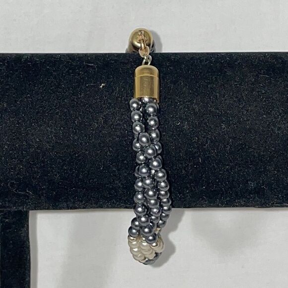 Beaded Bracelet   - Picture 2 of 5